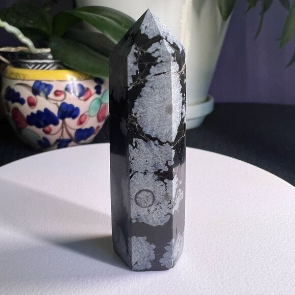 Snowflake Obsidian Crystal Tower (#15) - Picture 7 of 11